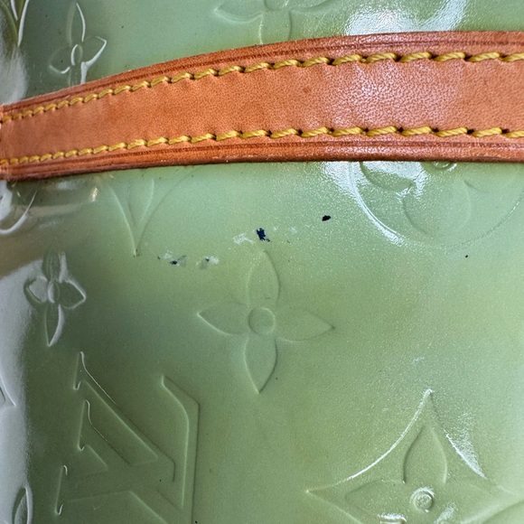 Louis Vuitton Green Vernis Papillon - Picture 8 of 10